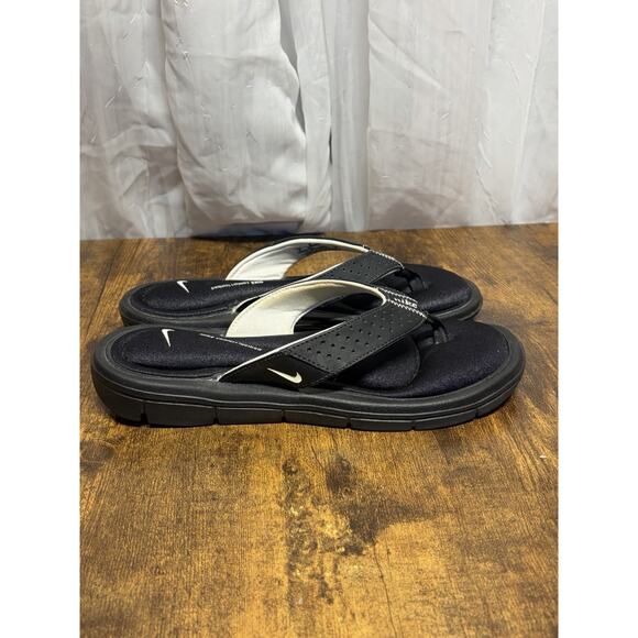 Nike Comfort Cushioned Footbed Women's Size 6 Flip Flop Thong Sandals Black - Picture 2 of 13